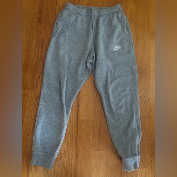 Nike Other - Nike men’s club joggers
